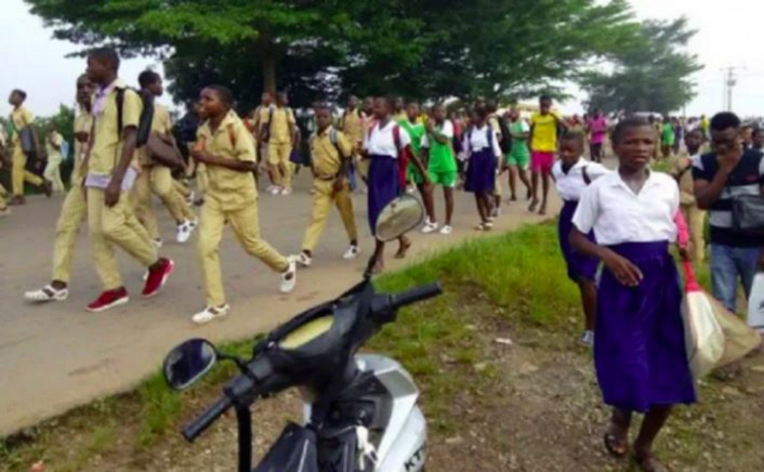 Côte d'Ivoire : Tiébissou, un enseignant tabassé par des élèves, les agresseurs arrêtés, les cours suspendus pour 48 heures