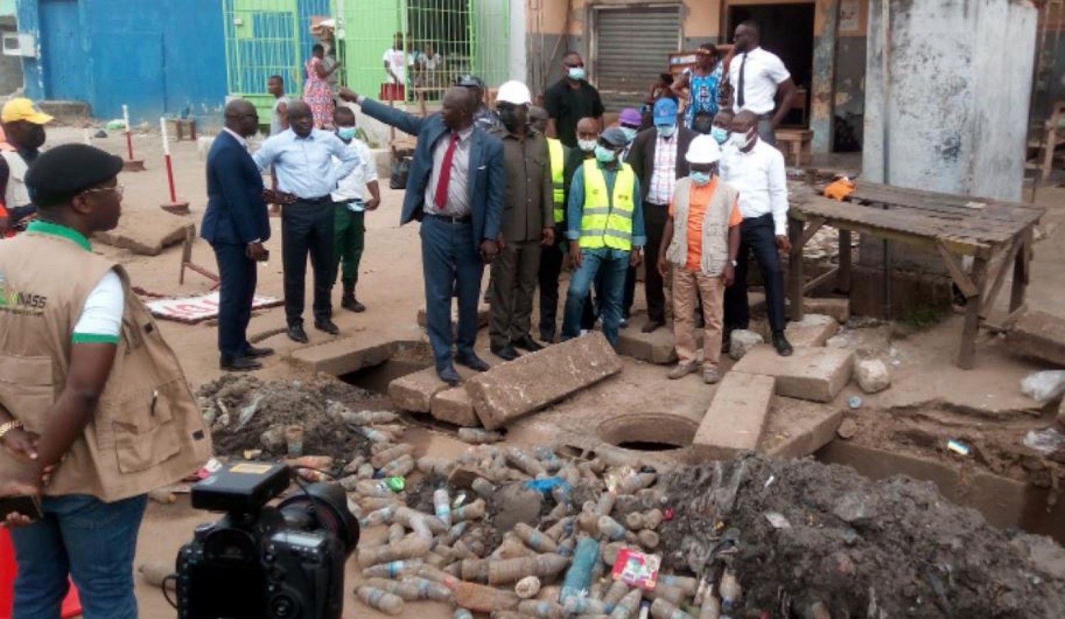Côte d'Ivoire:    En prélude à la grande saison des pluies, Bouaké Fofana lance l'opération de curage des canalisations et appelle les populations au civisme