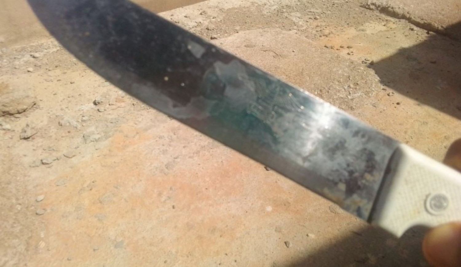 Cameroun : Un homme tue son père de plusieurs coups de couteau pour une affaire d'héritage