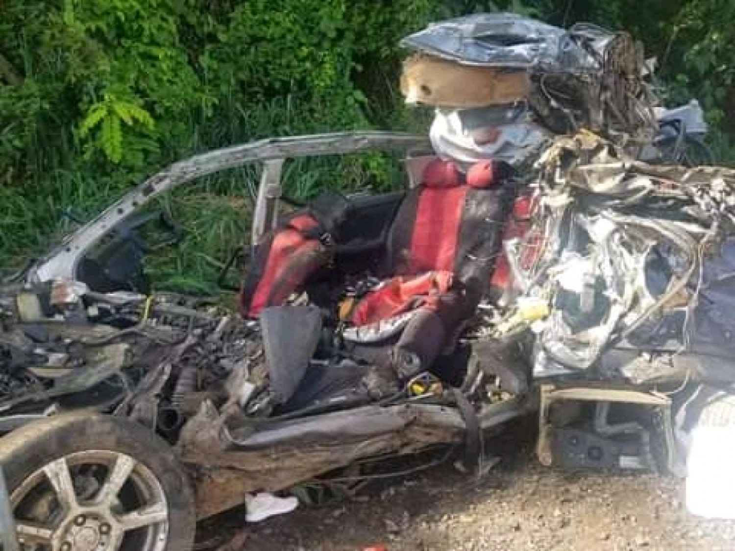 Cameroun :   Le pillage d'un camion accidenté suscite l'émotion dans le pays