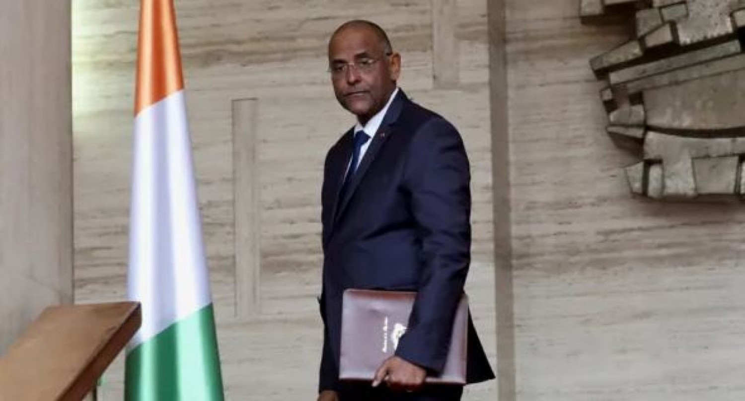 Côte d'Ivoire :  Démission du Premier ministre et du gouvernement, Achi annoncé à la vice-présidence, ambiance lourde à la fin du Conseil des ministres