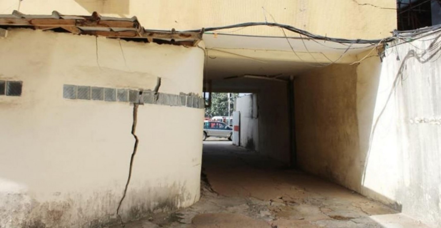 Côte d'Ivoire : Malgré de nombreuses injonctions, certains locataires refusent de quitter un bâtiment présentant des réels risques d'effondrement