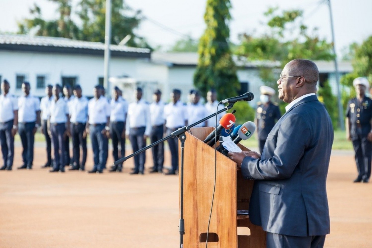 Côte d'Ivoire : Téné Birahima aux soldats de l'armée de l'air : « Votre professionnalisme à tous les niveaux nous rassure »