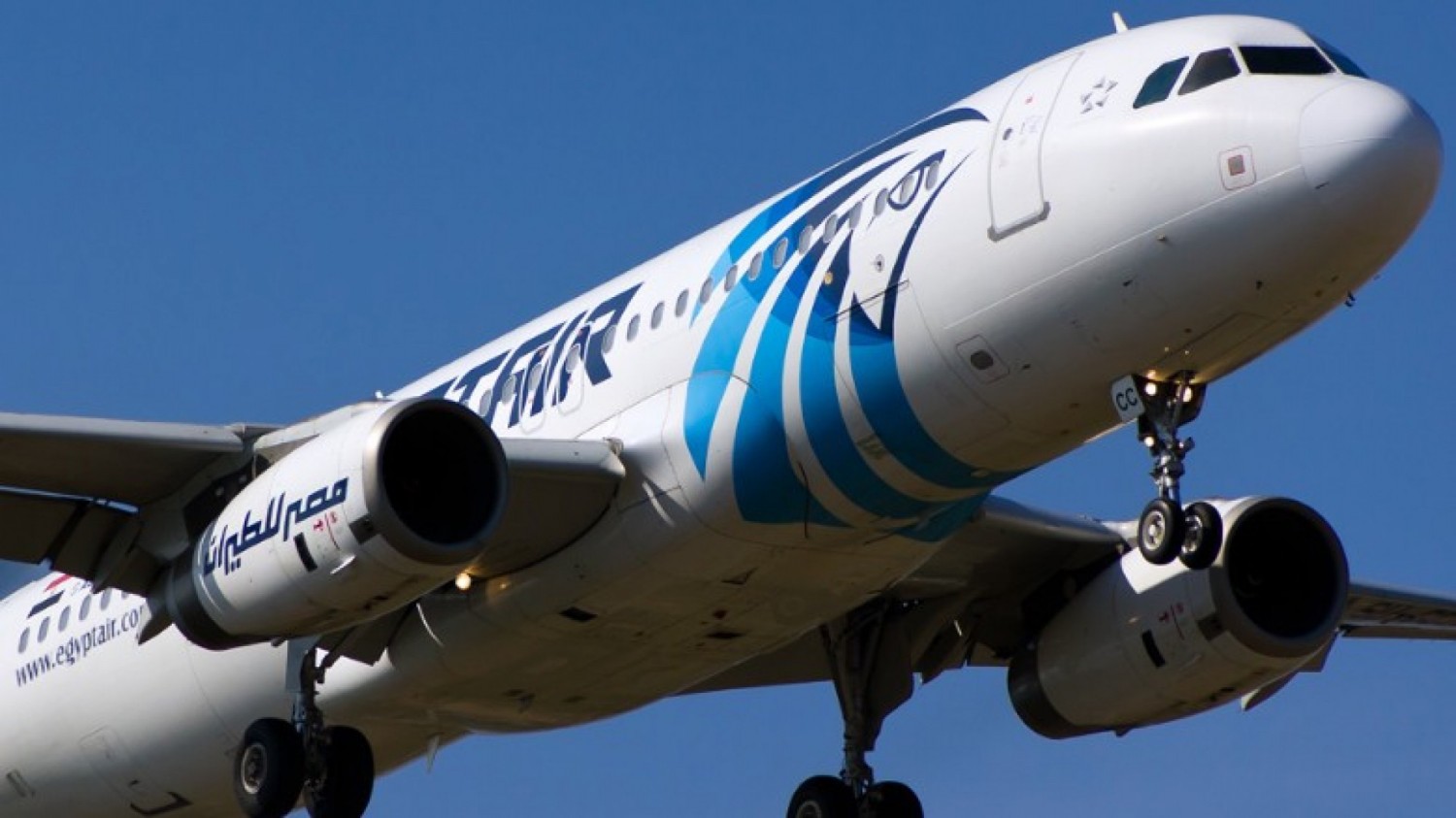 Egypte : Le crash de l'avion d'EgyptAir en Méditerranée en 2016 serait dû à la combustion d'une cigarette fumée par le pilote ou le copilote