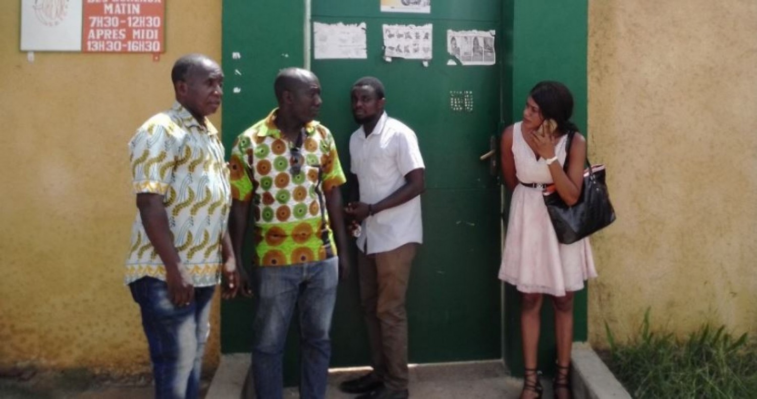 Côte d'Ivoire : Bouaké, des agents de santé réclamant leur prime Covid-19, assiègent le trésor et menacent d'empêcher toute activité