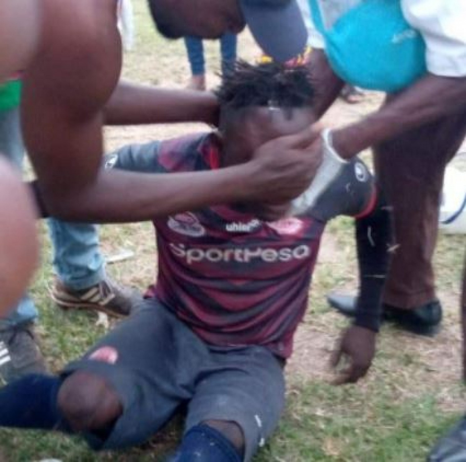 Côte d'Ivoire : Finale d'un tournoi de football, un gardien de but perd la vue lors de la séance des tirs au but