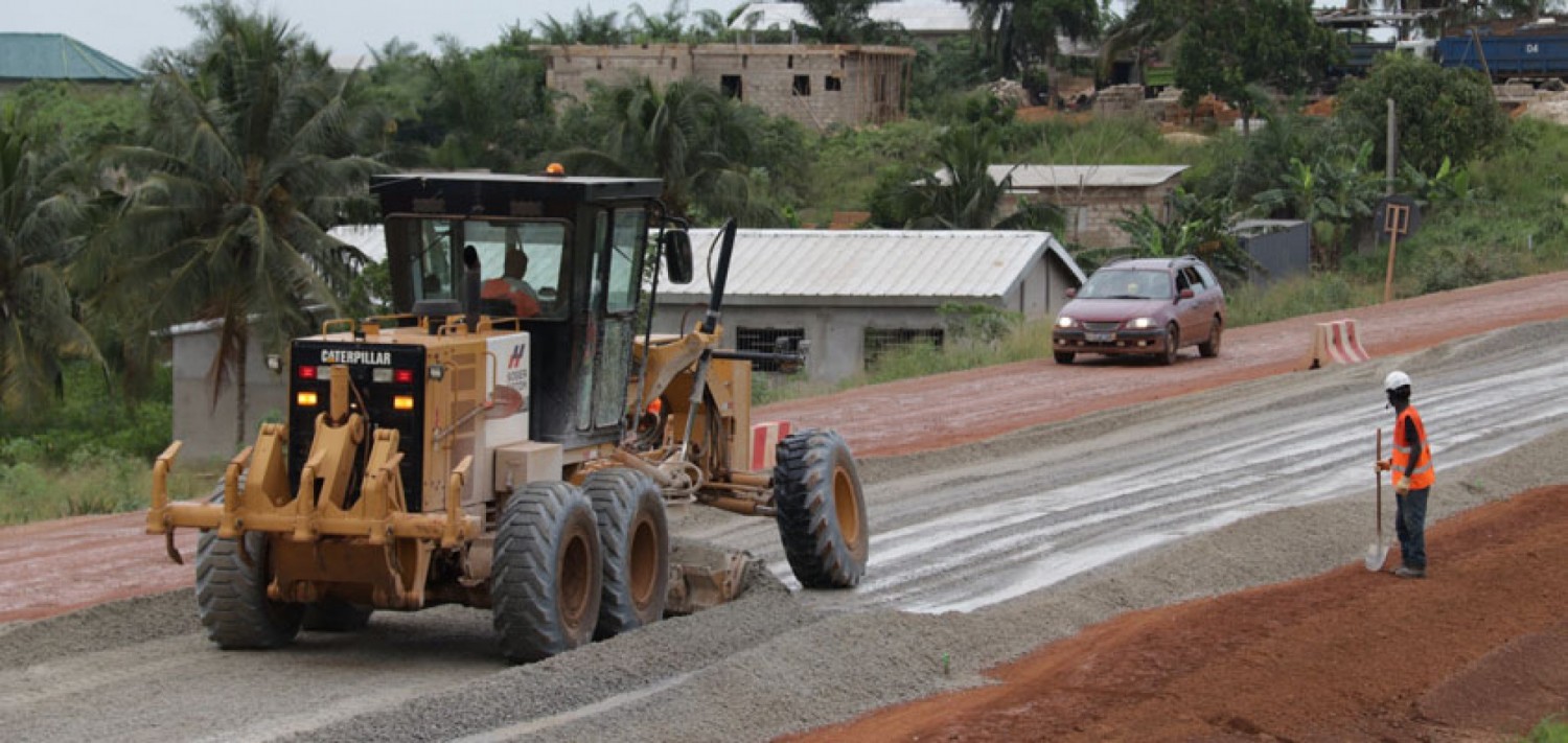 Côte d'Ivoire-France : Réhabilitation de 93 km de la Côtière confiée à VINCI pour plus de 65 milliards