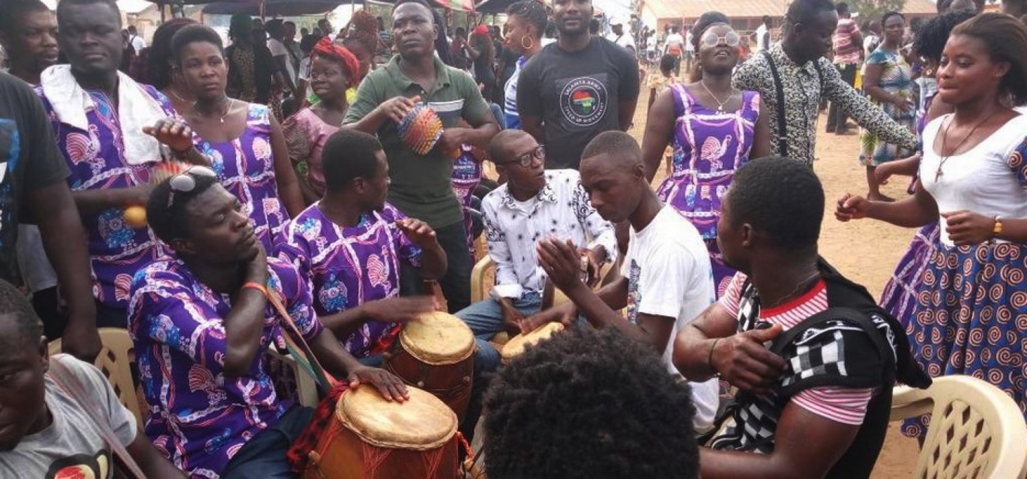 Ghana :  Garde-fous pour la danse traditionnelle Borborbor