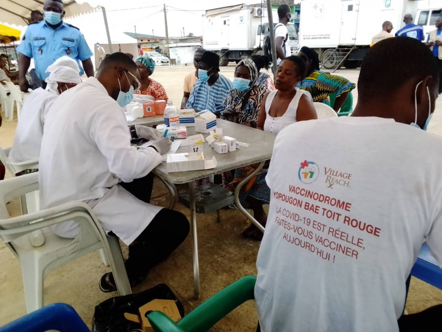 Côte d'Ivoire :    La 5e campagne de vaccination intégrée anti-COVID-19 et antipoliomyélitique orale bivalente lancée, 2 millions de personnes visées
