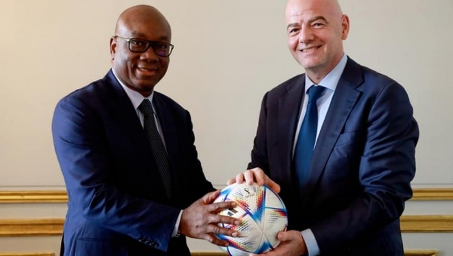 Côte d'Ivoire : « Fructueuse » séance de travail à Paris entre  Yacine Diallo et le président de la FIFA