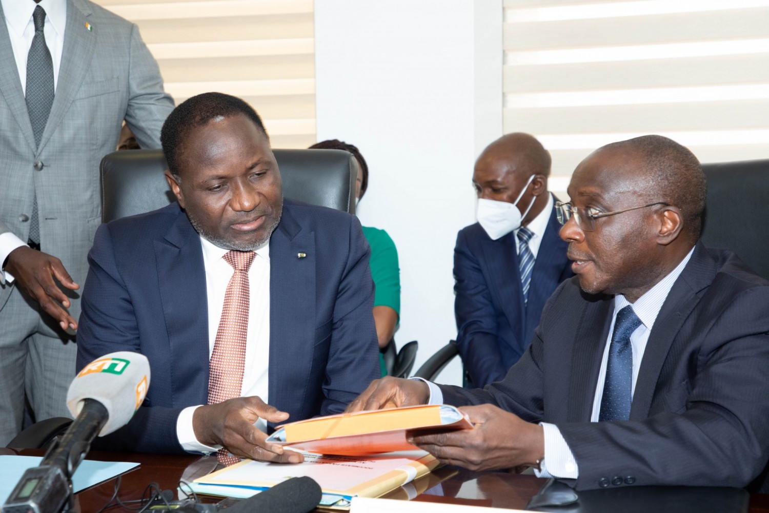 Côte d'Ivoire : Enfin de retour, Sangafowa prend fonction au ministère des mines, du pétrole et de l'Energie