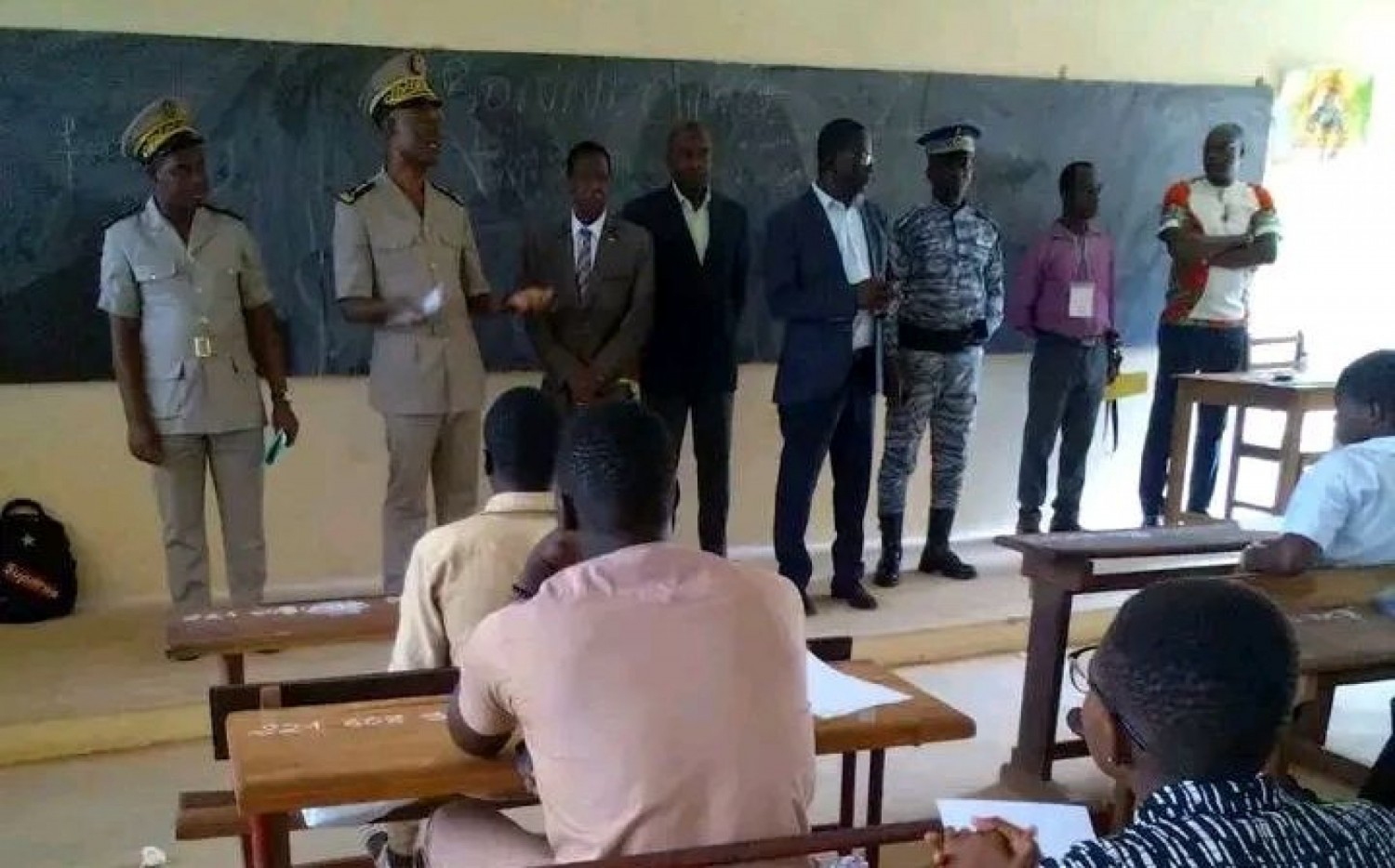 Côte d'Ivoire : Sinématiali, au cours de l'épreuve d'histoire-géographie du BEPC, 32 candidats pointés absents