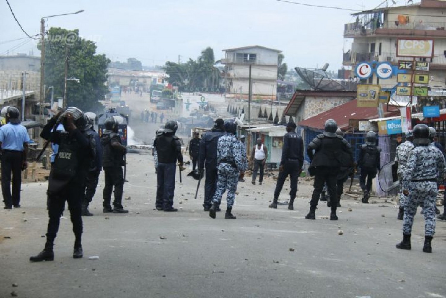 Côte d'Ivoire : Tiebissou, les taxi-moto disent non au contrôle des pièces, blessent un policier et paralysent la ville