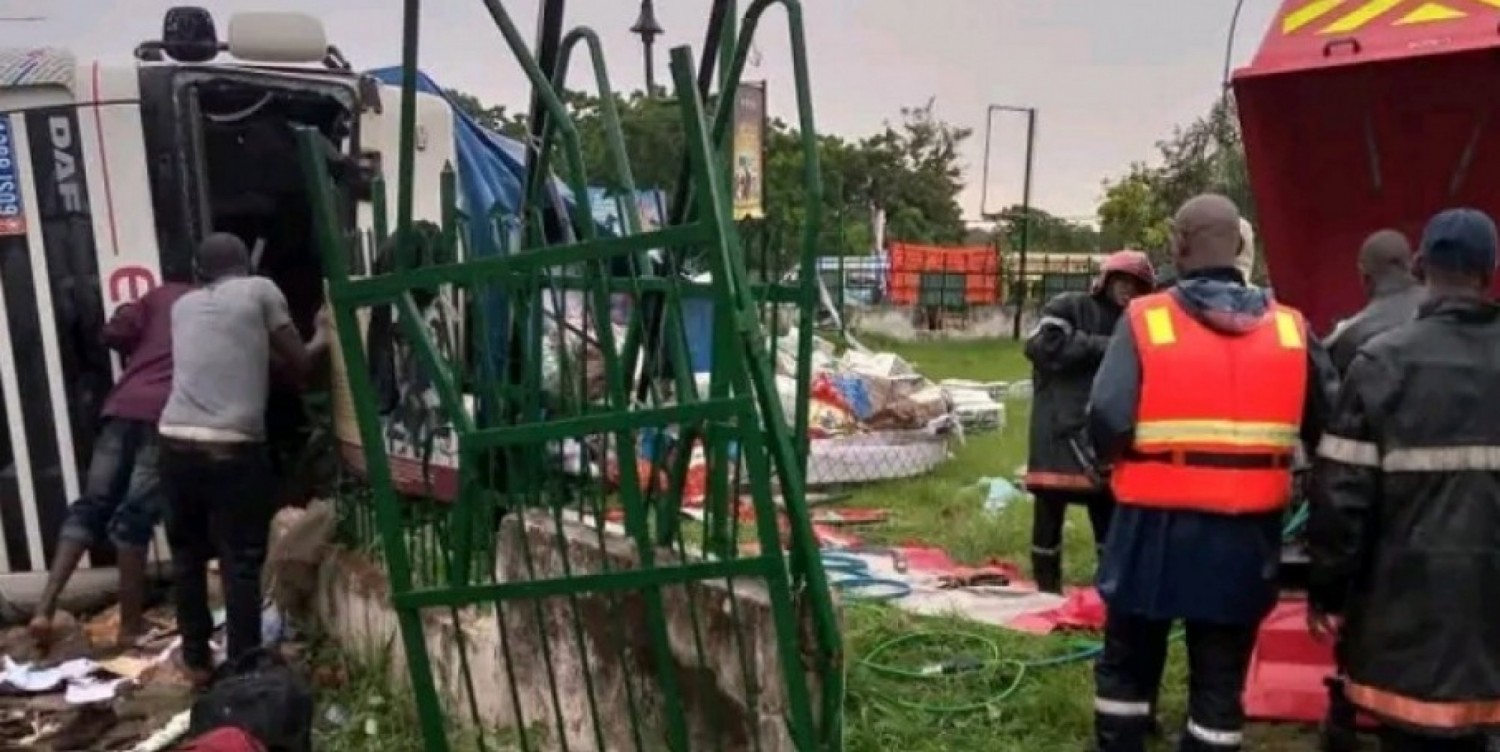 Côte d'Ivoire : Daloa, tentant d'éviter un taxi en face, un conducteur renverse son camion et fait 4 victimes