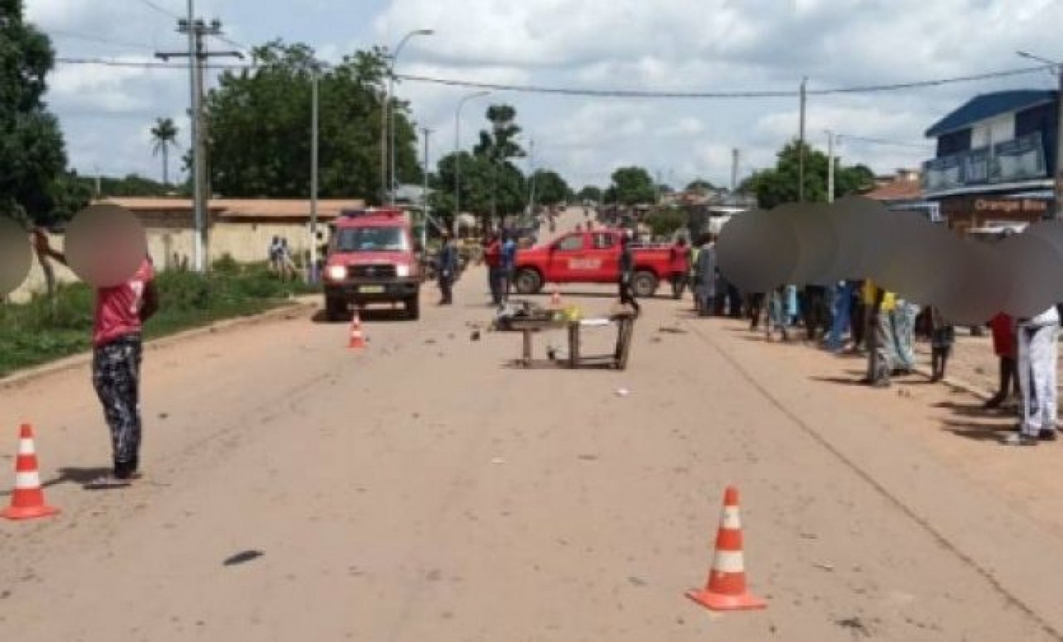 Côte d'Ivoire : Divo, un taxi communal violemment percuté par un motocycliste, 3 victimes