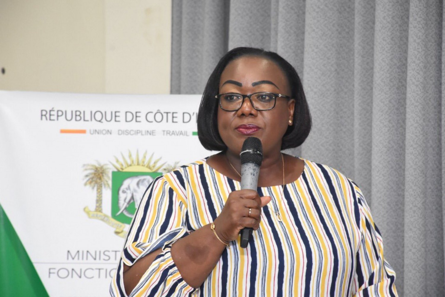 Côte d'Ivoire : Des heures chaudes s'annoncent  elles au Ministère de la Fonction Publique ? Un syndicat prend position