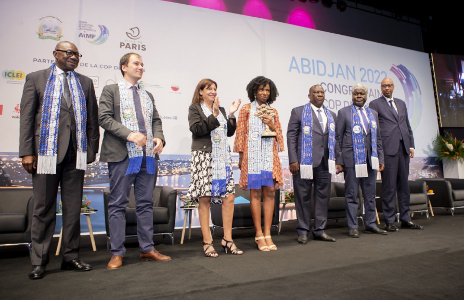 Côte d'Ivoire : A l'ouverture du 42e congrès de l'AIMF à Abidjan, devant plus de 400 maires et délégués de 54 Pays, Anne Hidalgo « Nous croyons en la Francophonie »