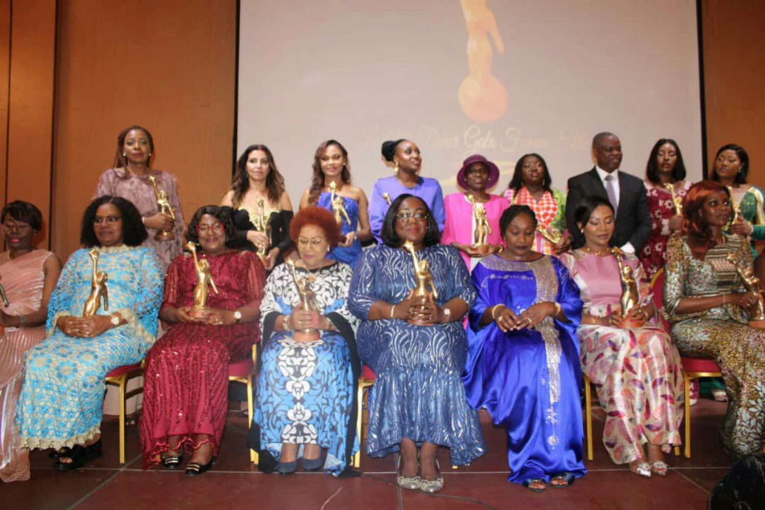 Côte d'Ivoire : Au rendez-vous de « Femmes Elites », en présence de Katinan et Anne Ouloto, la Ministre Nasséréba salue la mémoire de feu Bohoun Bouabré