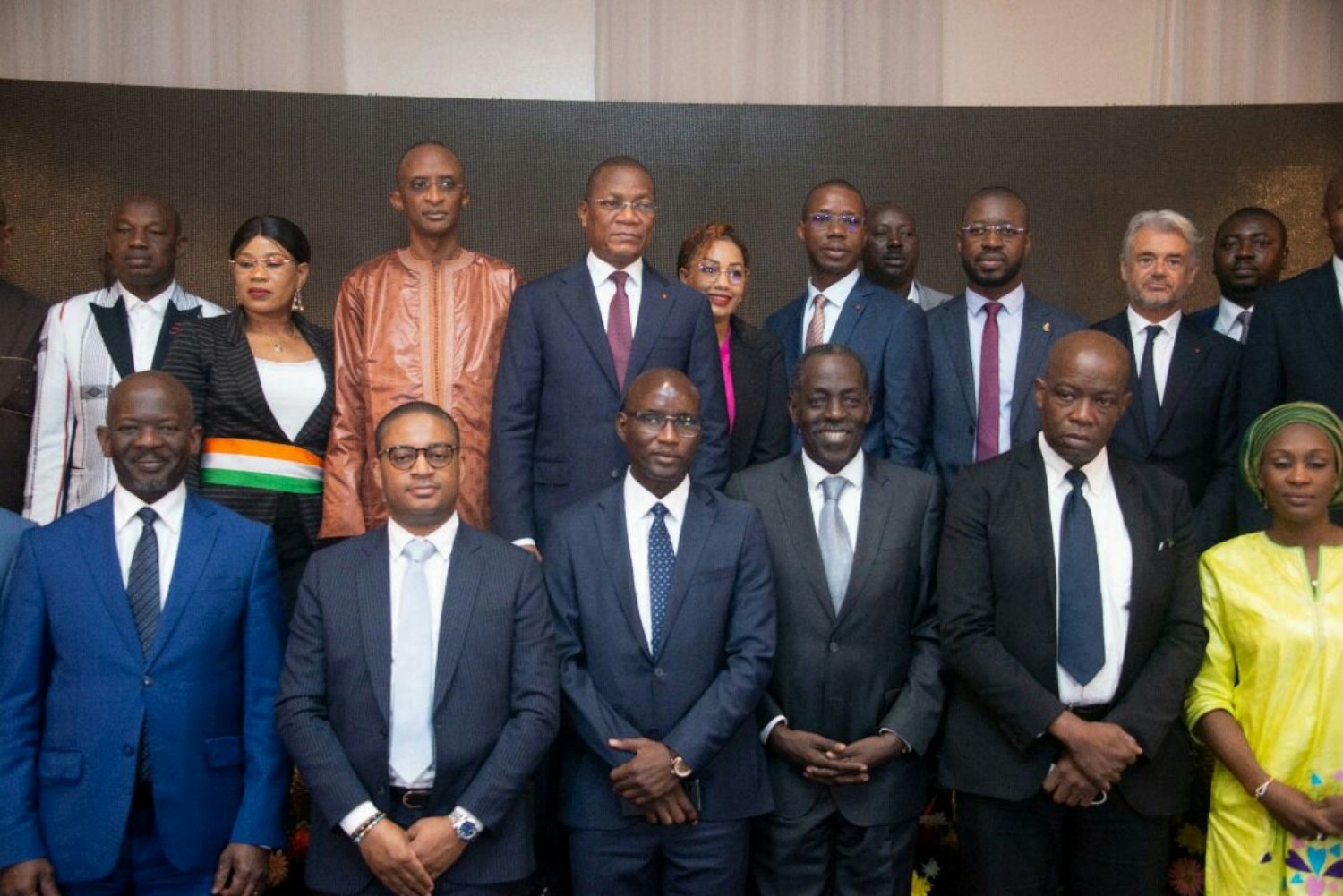 Côte d'Ivoire : Abidjan accueille le salon de l'habitat, en présence du Ministre Sénégalais, Abdoulaye Sow, Bruno Koné rappelle que l'accès au logement est une préoccupation des populations