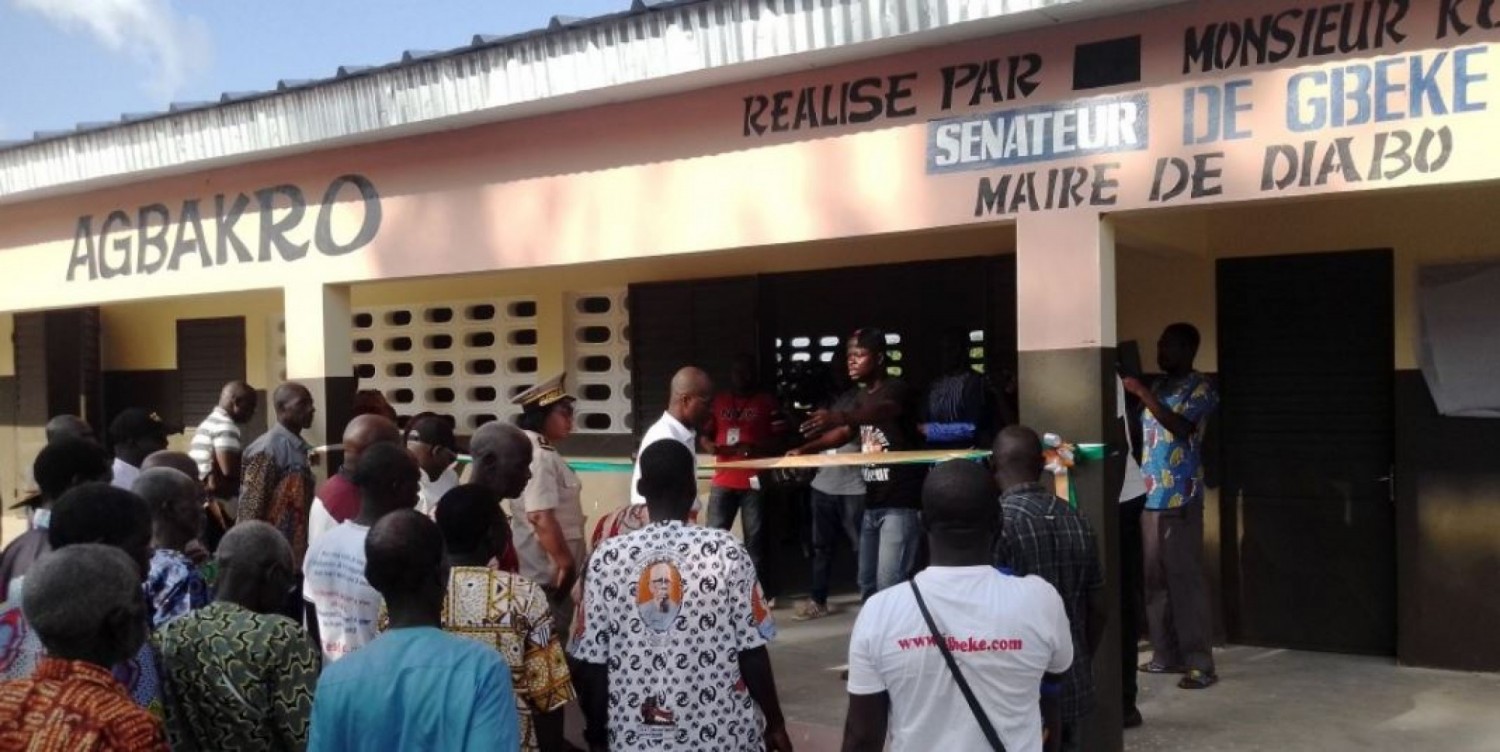 Côte d'Ivoire : Des centaines d'élèves d'un village de Diabo, soulagés par l'inauguration d'un bâtiment offert par le maire Koumoin