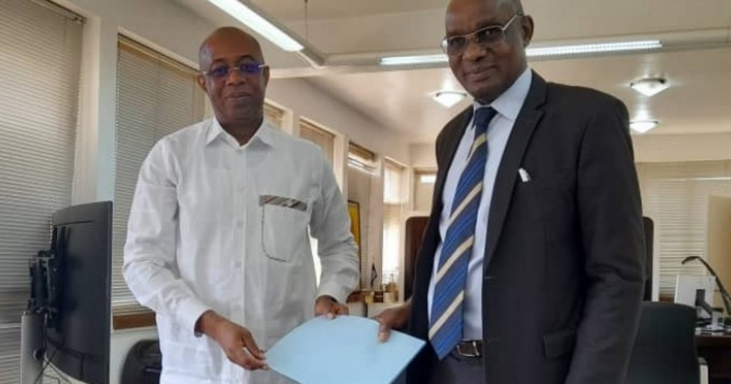 Côte d'Ivoire : Dagbo Nassa Richard, Représentant du PPA-CI au Burkina présente sa décision de nomination à l'Ambassadeur ivoirien à Ouagadougou