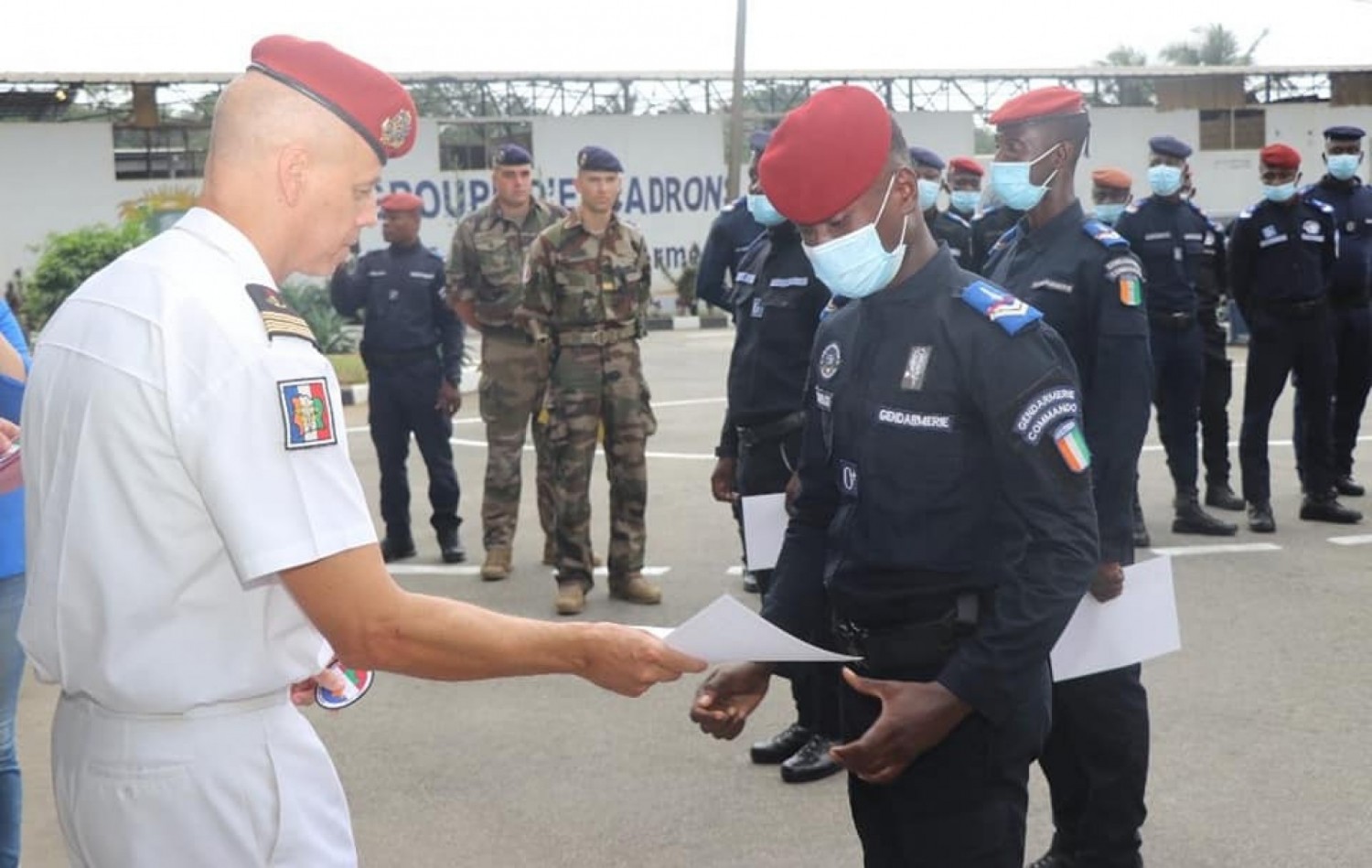 Côte d'Ivoire : Remise des diplômes de spécialisation dans la lutte contre le terrorisme, la Gendarmerie n'a jamais douté des relations bilatérales avec les forces françaises