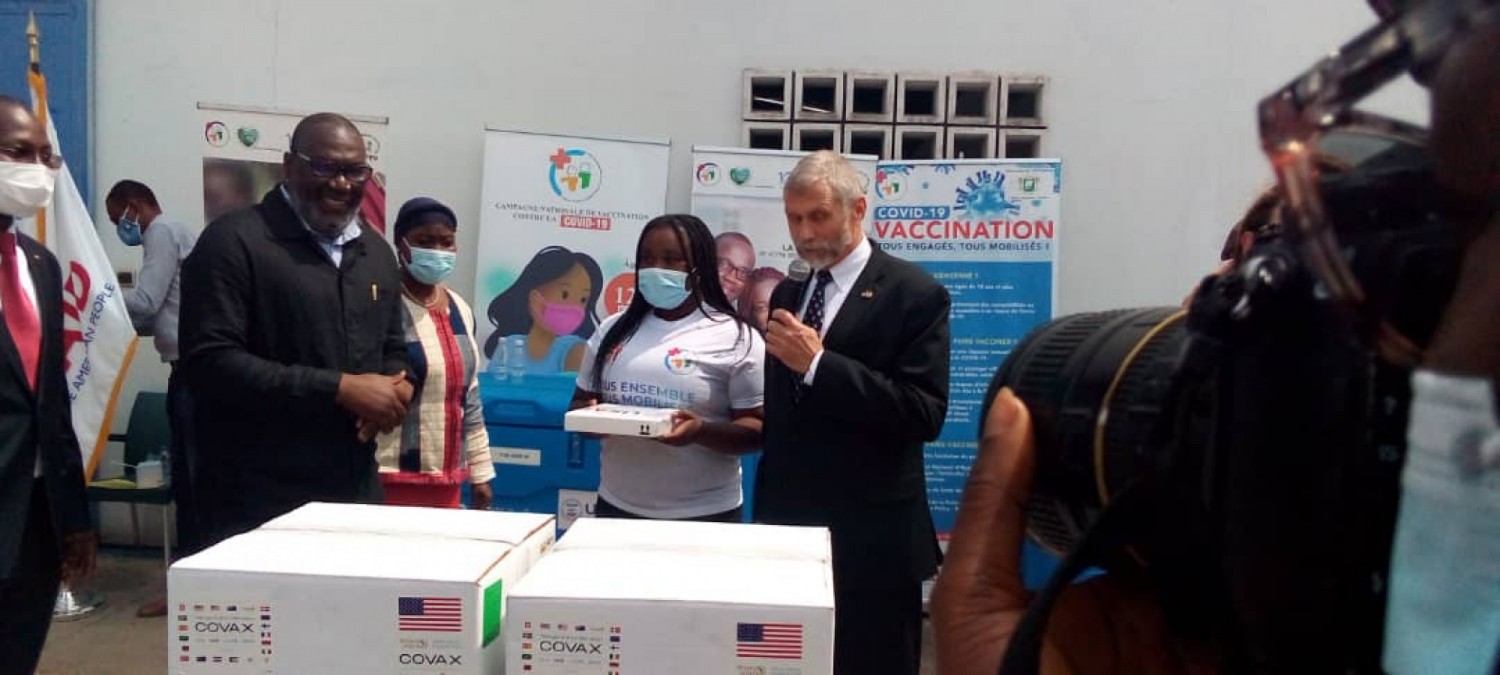 Côte d'Ivoire :     Lutte contre la COVID-19, l'ambassade des USA fait don de 1.350.000 de doses de vaccins Pfizer au ministère de la Santé
