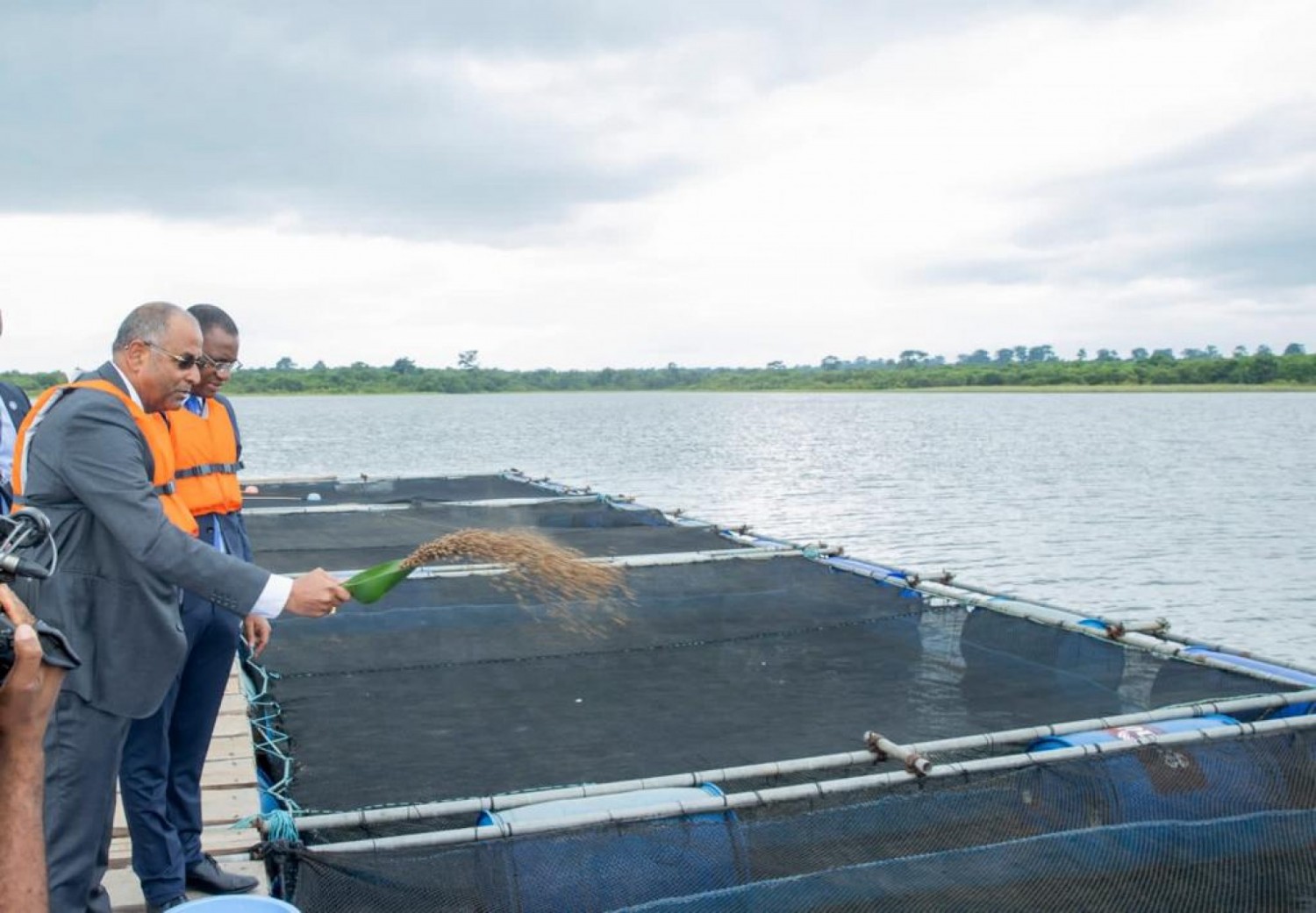 Côte d'Ivoire :  Patrick Achi lance le PSTACI à la Station piscicole de la Loka d'une capacité de production de 500 mille tonnes de poissons en 5 ans