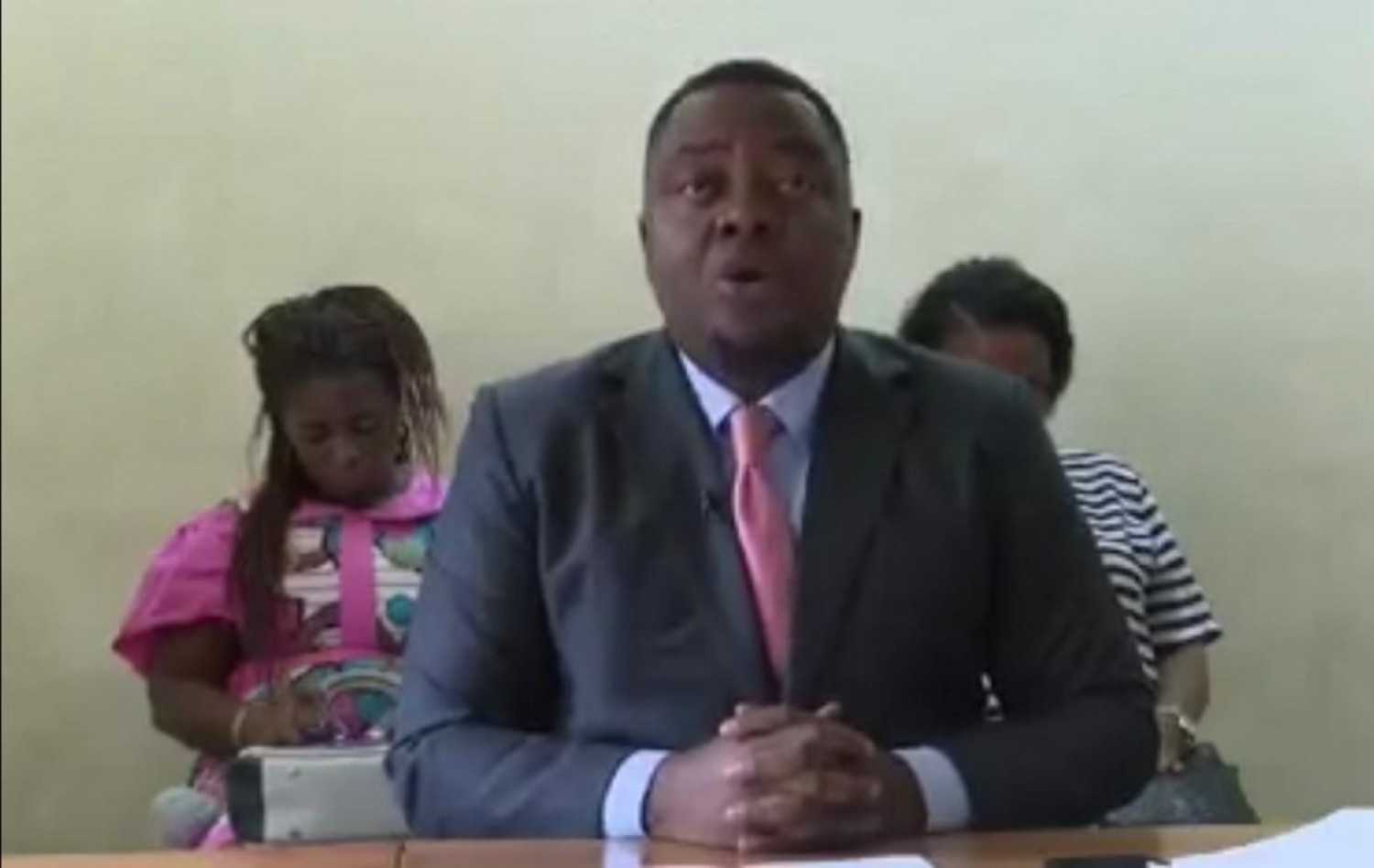 Côte d'Ivoire :  Le député Zadi Djédjé «exige la libération des 49 soldats ivoiriens détenus au Mali avant le 7 août 2022 et appelle la jeunesse à un sursaut national »