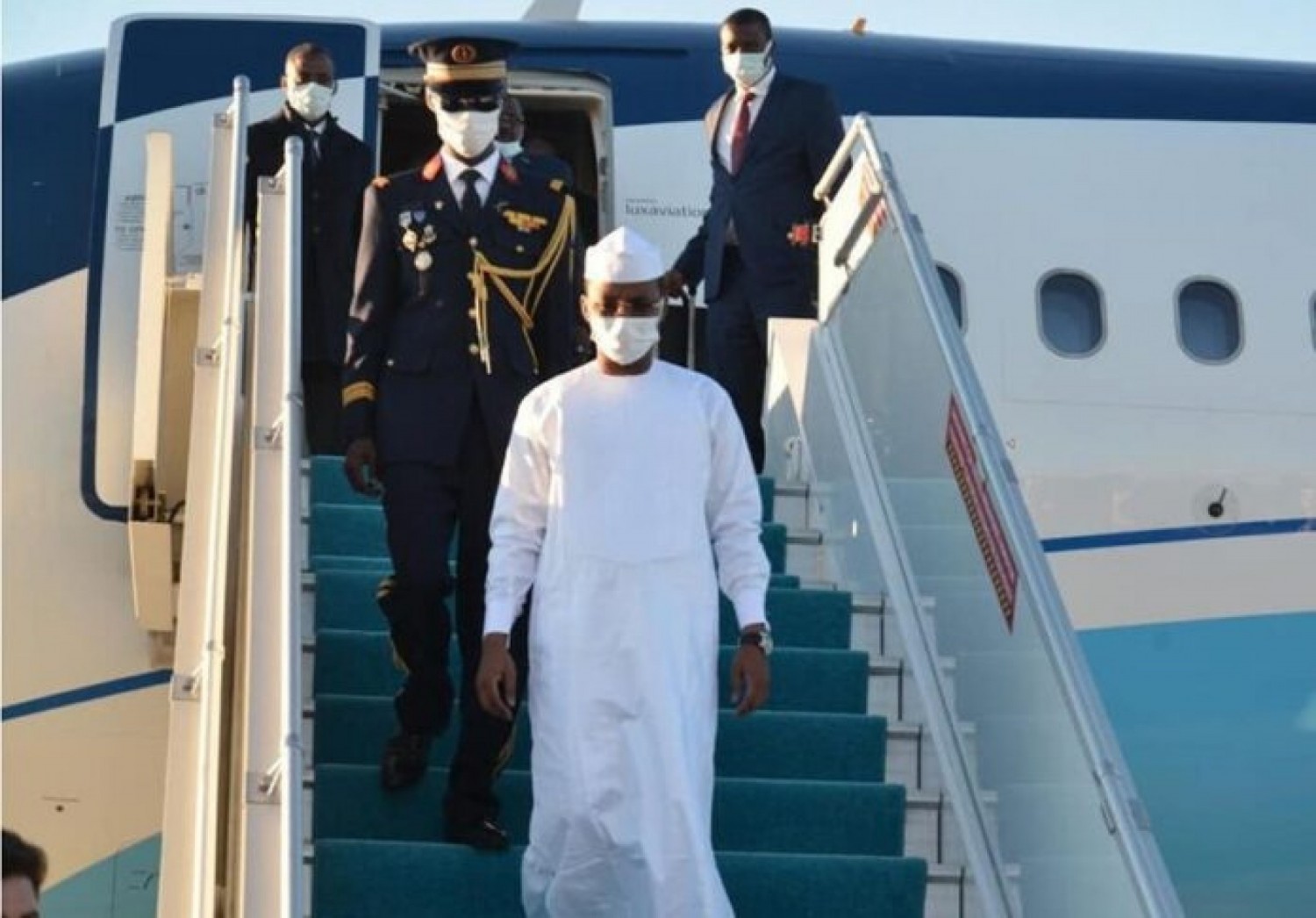 Tchad : Mahamat Idriss Déby s'envole pour le Qatar avant la signature d'un accord avec les rebelles