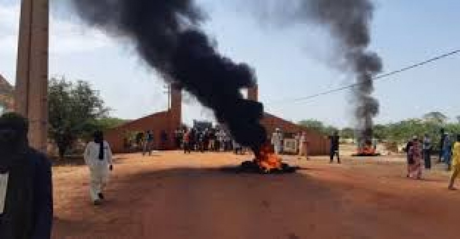 Mali : Au moins dix civils tués dans l'explosion de cadavres piégés à Oukan