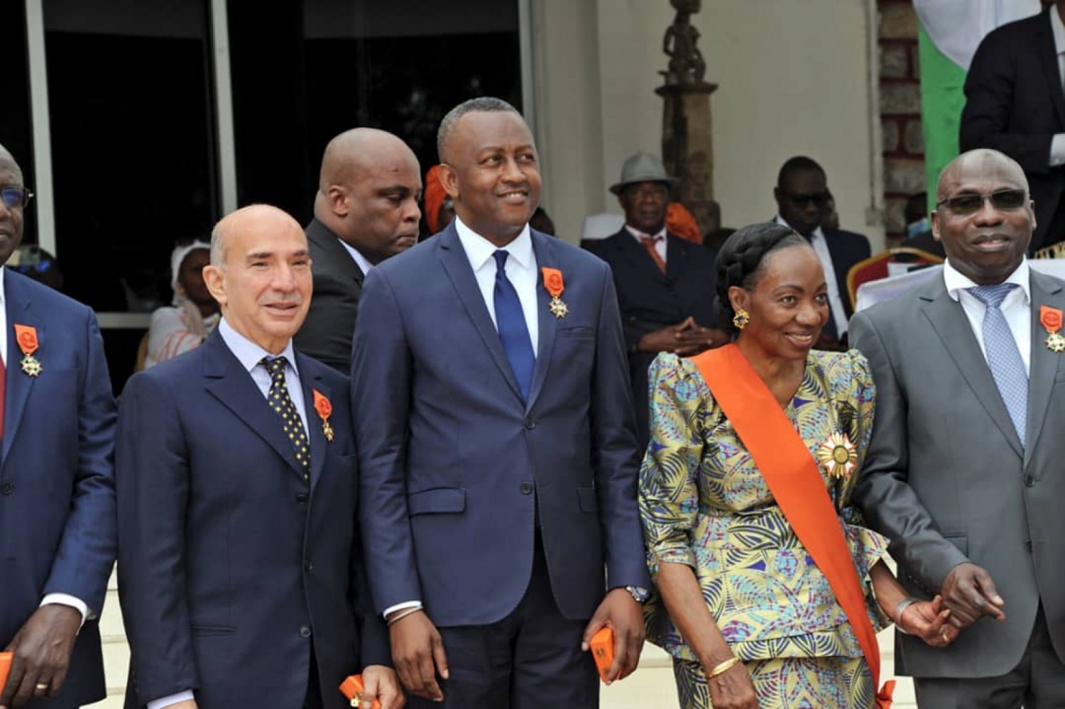Côte d'Ivoire : Construction, Siriki Sangaré, élevé au grade d'Officier de l'Ordre national dédie son prix à Henriette Dagri Diabaté