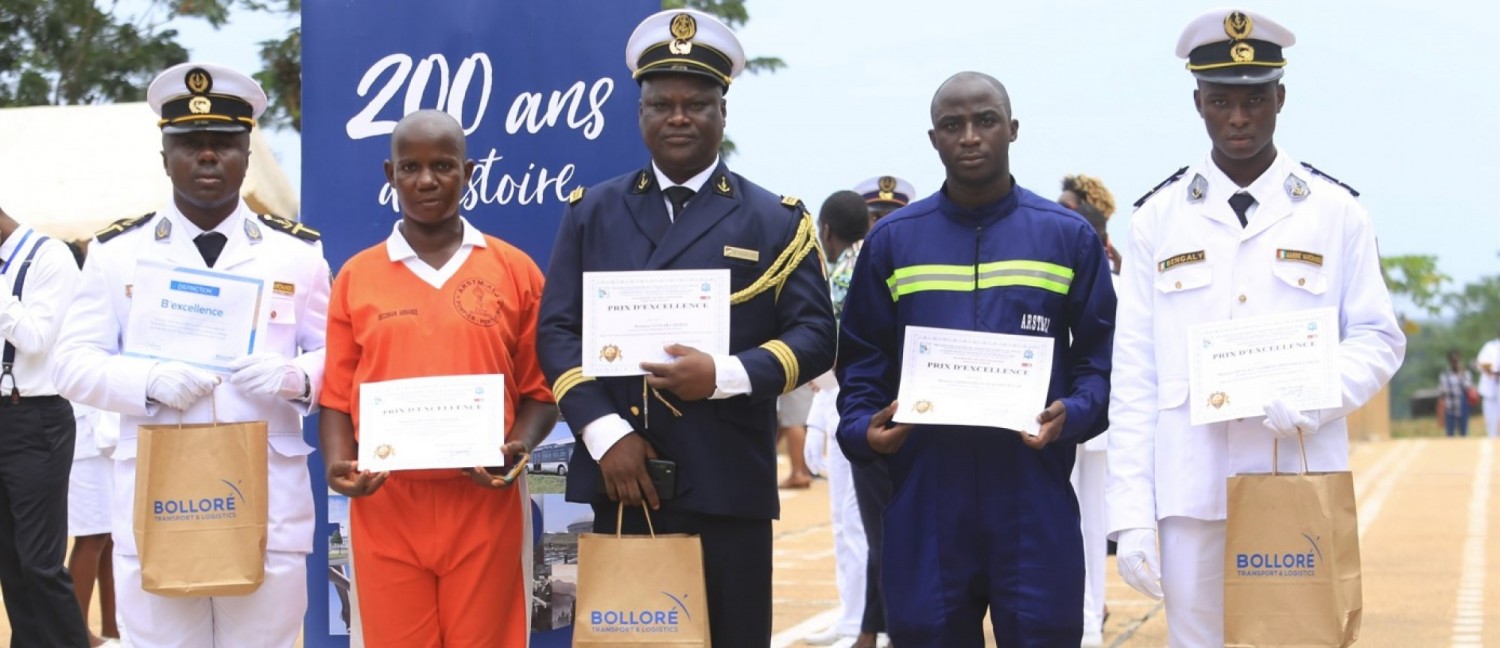 Côte d'Ivoire : Les 10 meilleurs étudiants de l'ARSTM récompensés par Bolloré Transport & Logistics