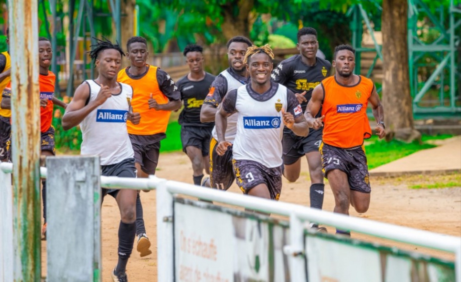 Côte d'Ivoire : Ligue 1 ivoirienne, le salaire minimum fixé à 160.000 FCFA par la FIF ?