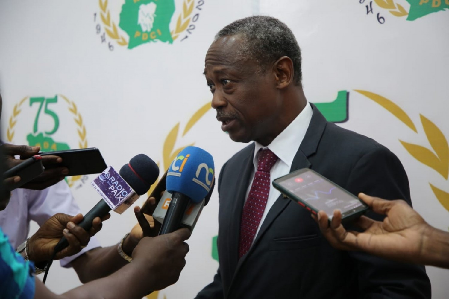 Côte d'Ivoire :    Le PDCI-RDA à propos de la revalorisation des salaires : «   Ajouter 5000 ou 10000 FCFA sur un salaire et en faire de la publicité, c'est de la démagogie politique  »