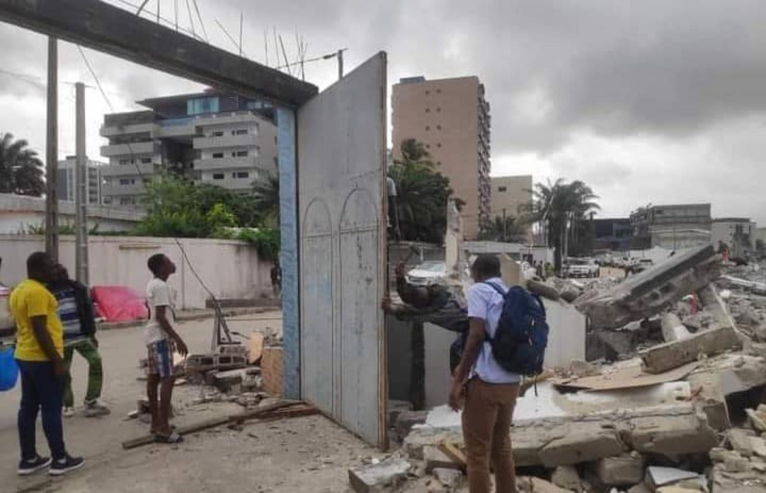 Côte d'Ivoire : Impacté par le projet du Métro à Biétry, un édifice religieux dont le coût serait  estimé à 900 millions FCFA démoli