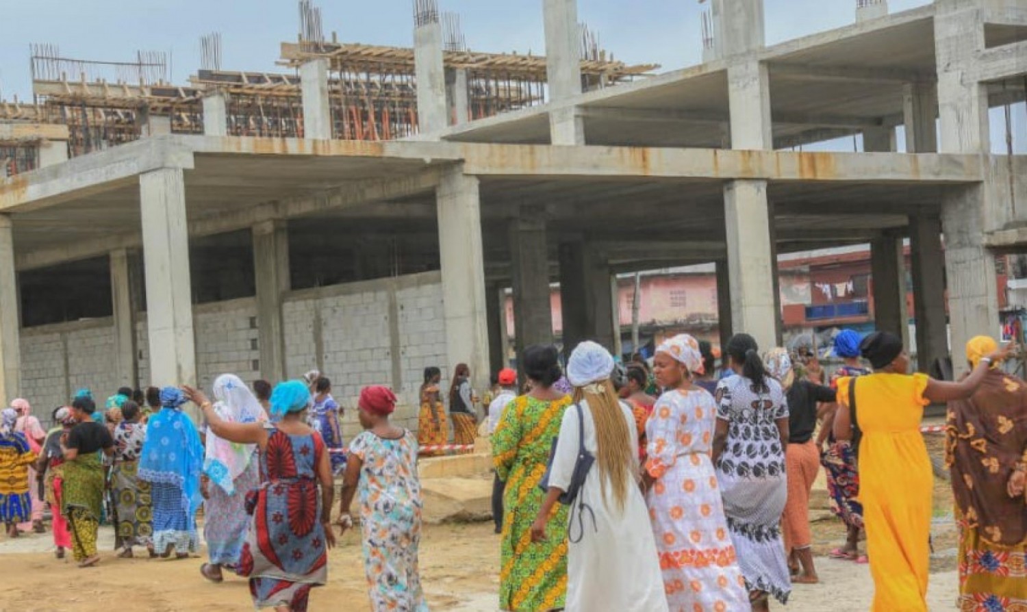 Côte d'Ivoire :   Un usager  « arnaqué » pour l'obtention de  la gestion des toilettes publiques du nouveau Grand marché de Koumassi, la Mairie décline toute responsabilité