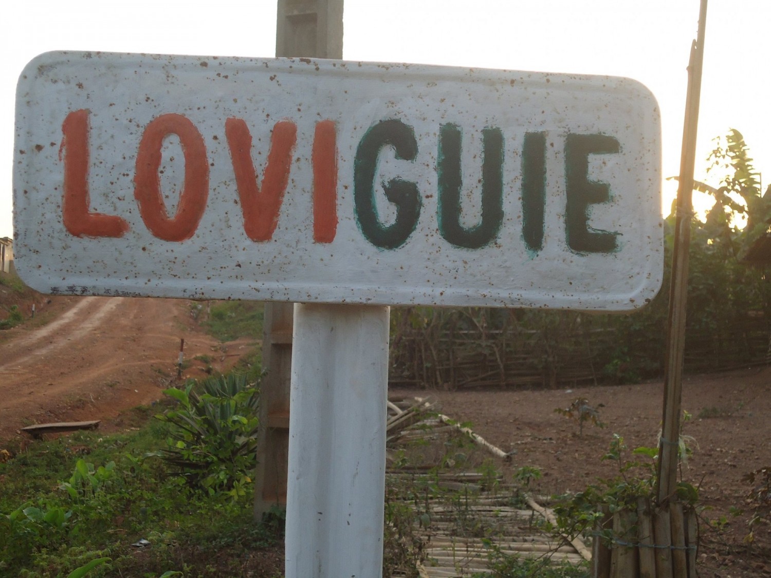 Côte d'Ivoire : Loviguié (Agboville), une femme et ses 3 enfants périssent à la traversée dans le fleuve  Kavi suite à la montée des eaux