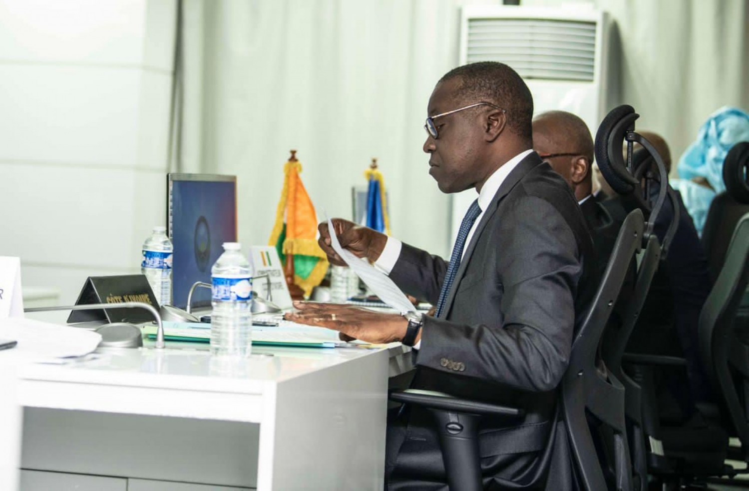 Côte d'Ivoire : Suite à la réunion des Ministres de l'ASECNA à Dakar, les contrôleurs aériens lèvent leur préavis de grève et exigent la réhabilitation  de leurs collègues expatriés sanctionnés