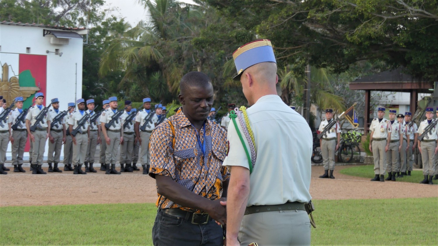 Côte d'Ivoire : Plus de 200 personnels civils ivoiriens travaillent chaque jour au sein des Forces Françaises