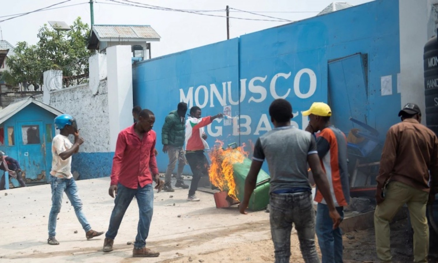 RDC : Un convoi de la Monusco attaqué par une foule dans l'est, deux casques bleus blessés