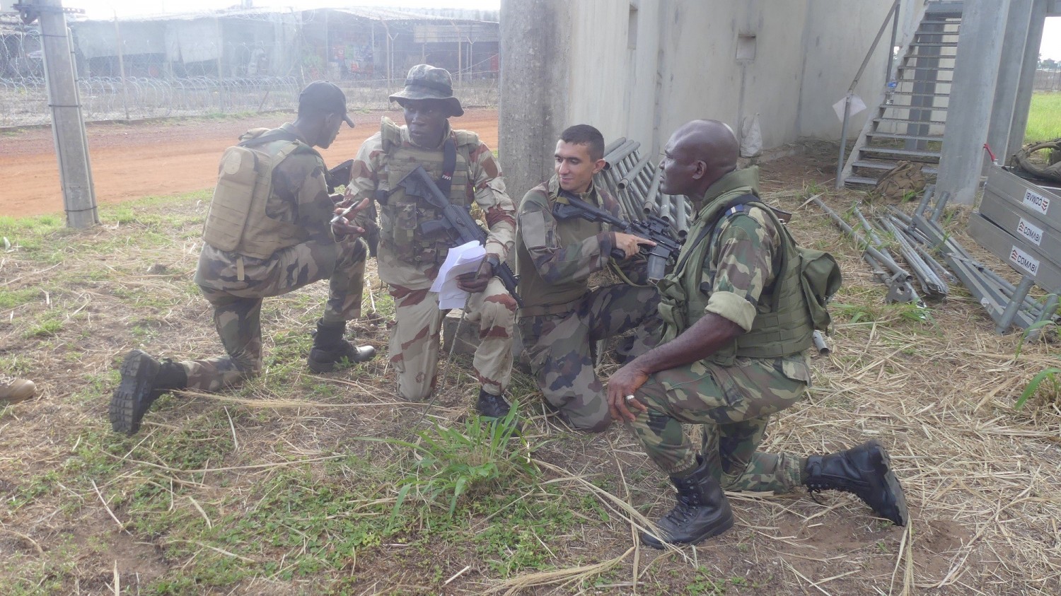 Côte d'Ivoire-France : Deux semaines d'entraînements de tir et combat au 43è Bima pour les FACI et les FFCI