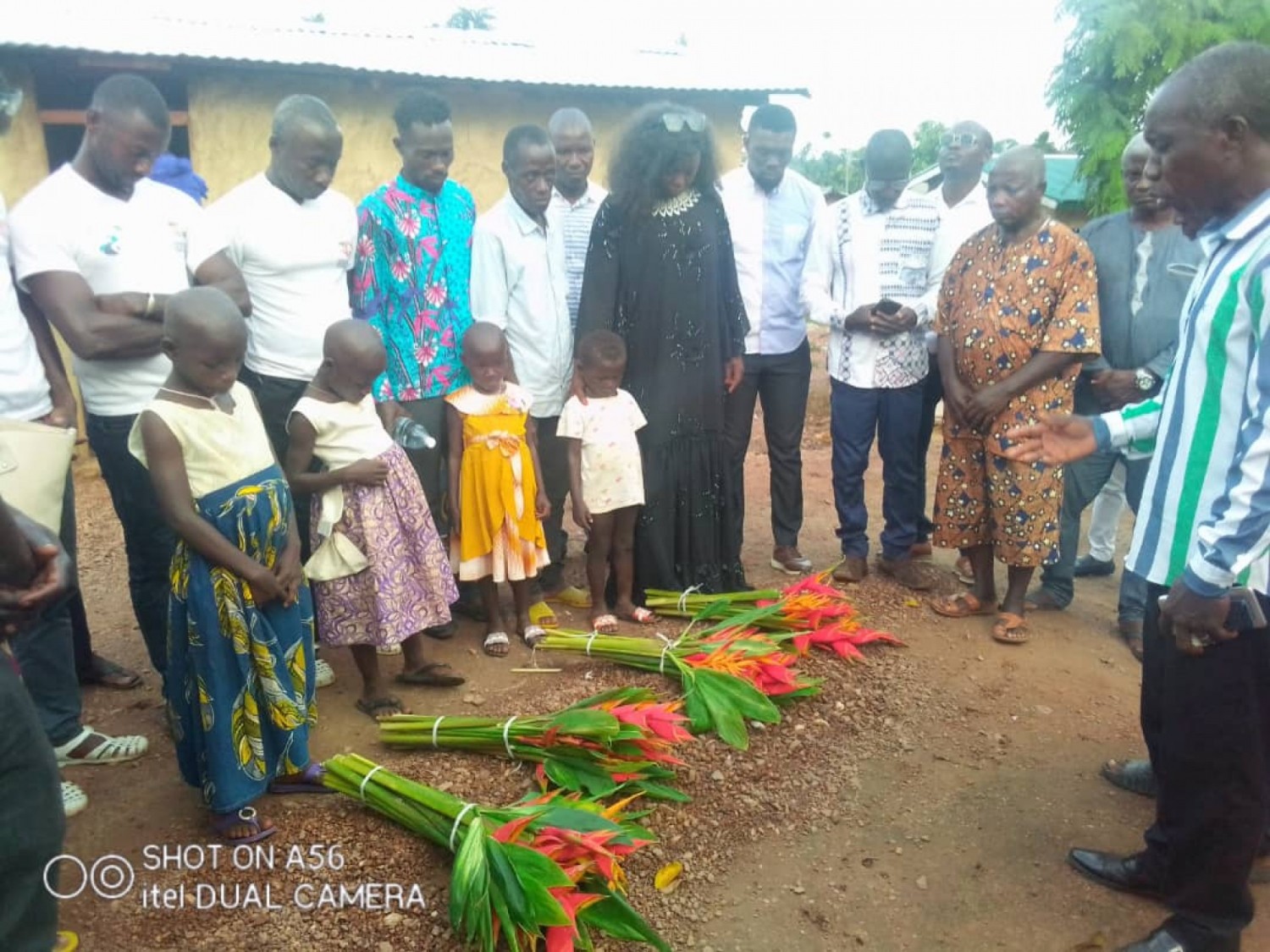 Côte d'Ivoire : Après la mort tragique d'une Dame et ses enfants à Agboville, la compassion du président Laurent Gbagbo traduite par Fleur Aké M'bo