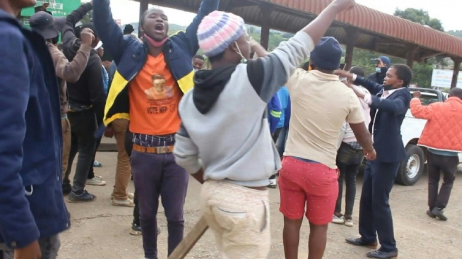 Eswatini : L'armée tire à balles réelles sur des manifestants et fait trois blessés