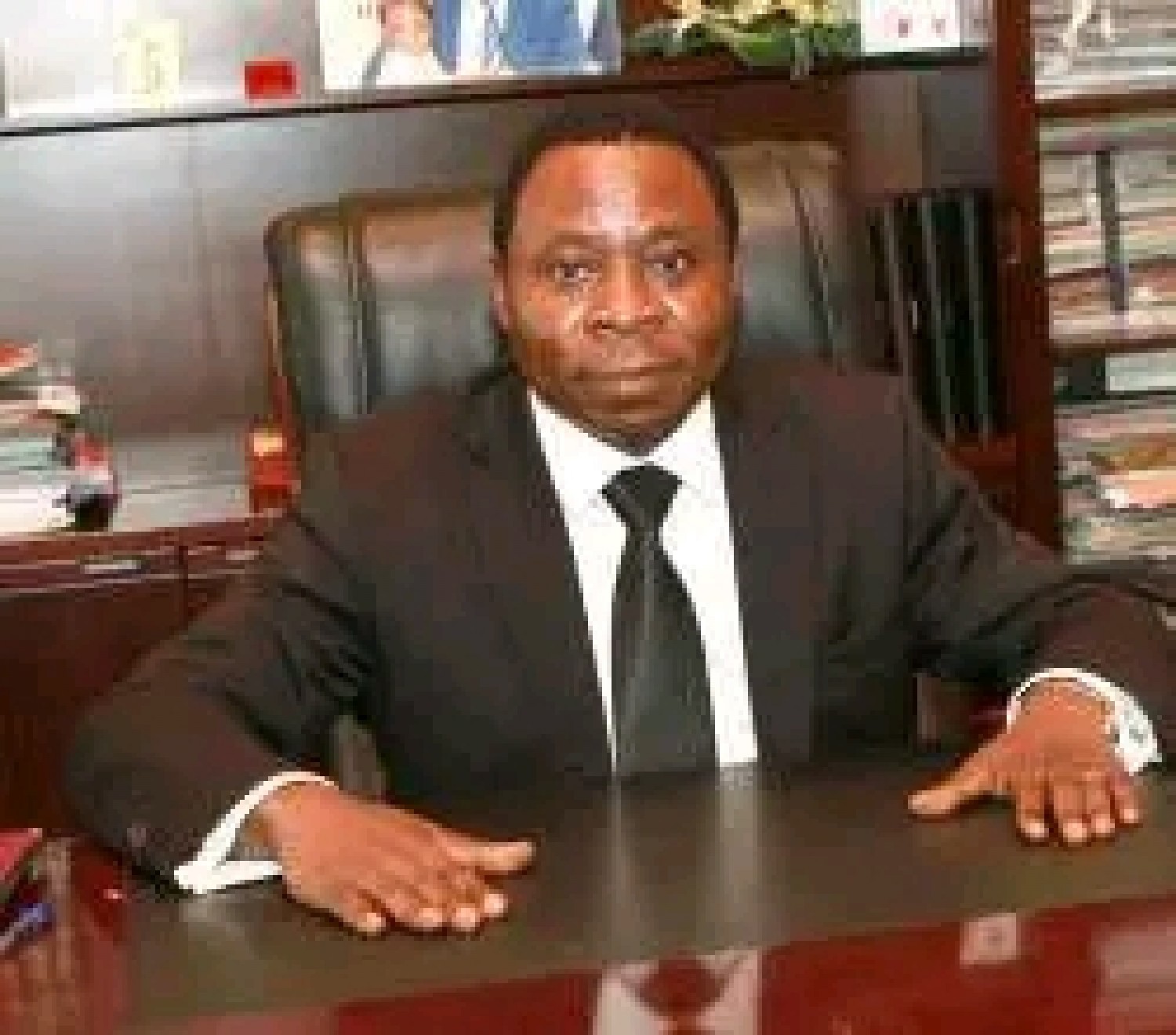 Cameroun : Gaston Eloundou Essomba annonce 5 jours de grandes perturbations sur le réseau électrique
