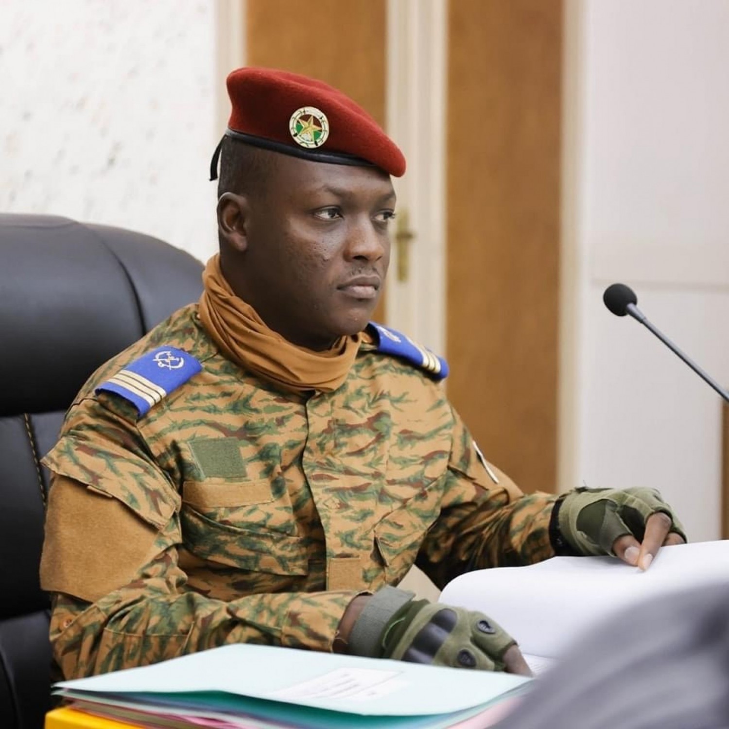 Burkina Faso : Traoré décide de garder son salaire de Capitaine de l'armée