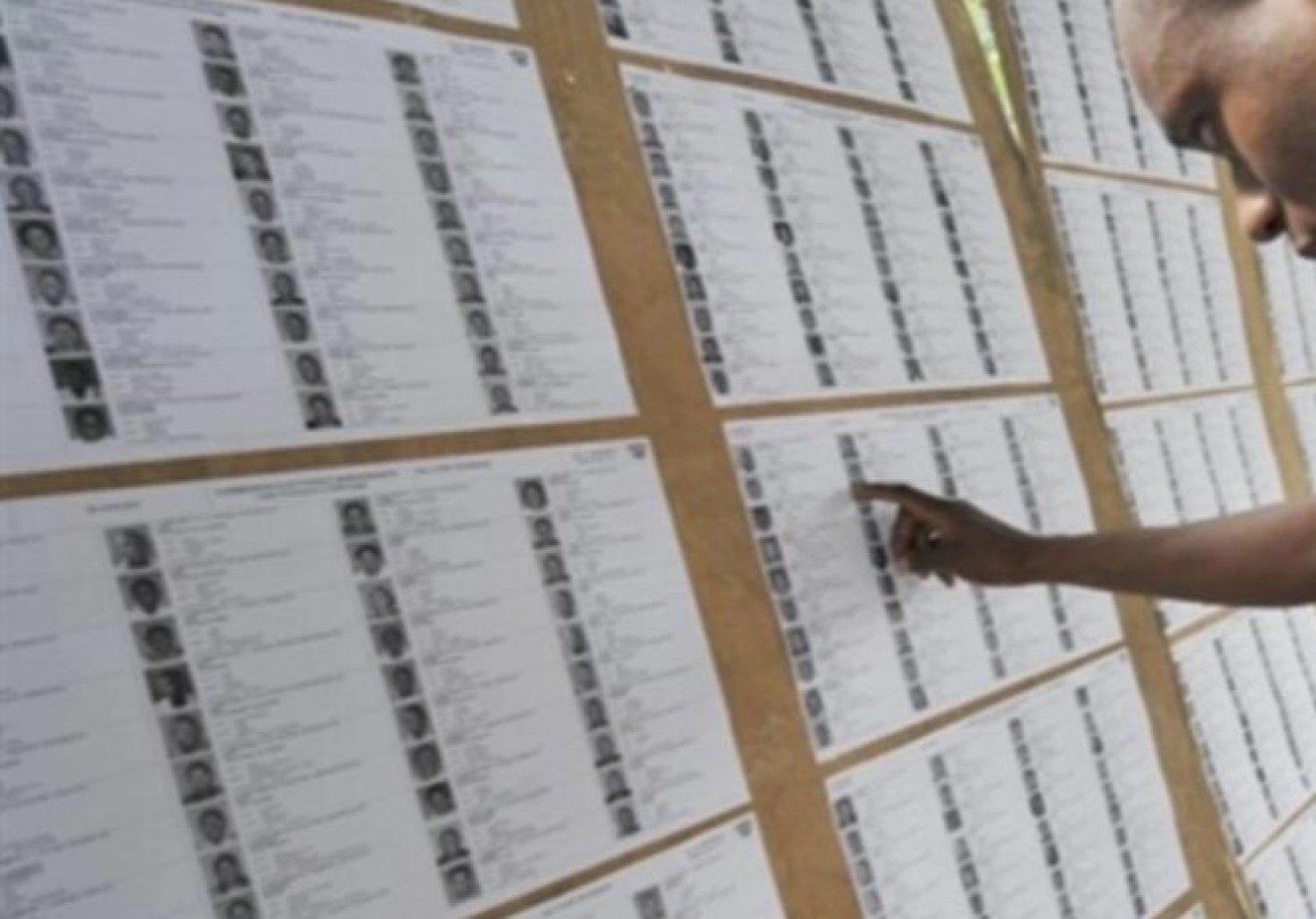 Côte d'Ivoire : Révision  de la liste électorale, la CEI vise environ cinq millions de personnes en âge de voter non encore inscrites