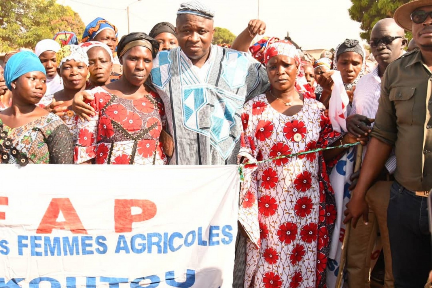 Côte d'Ivoire : Béré, pour le maintien du RHDP au pouvoir, des jeunes et femmes de 12 villages invités à s'inscrire sur la liste électorale