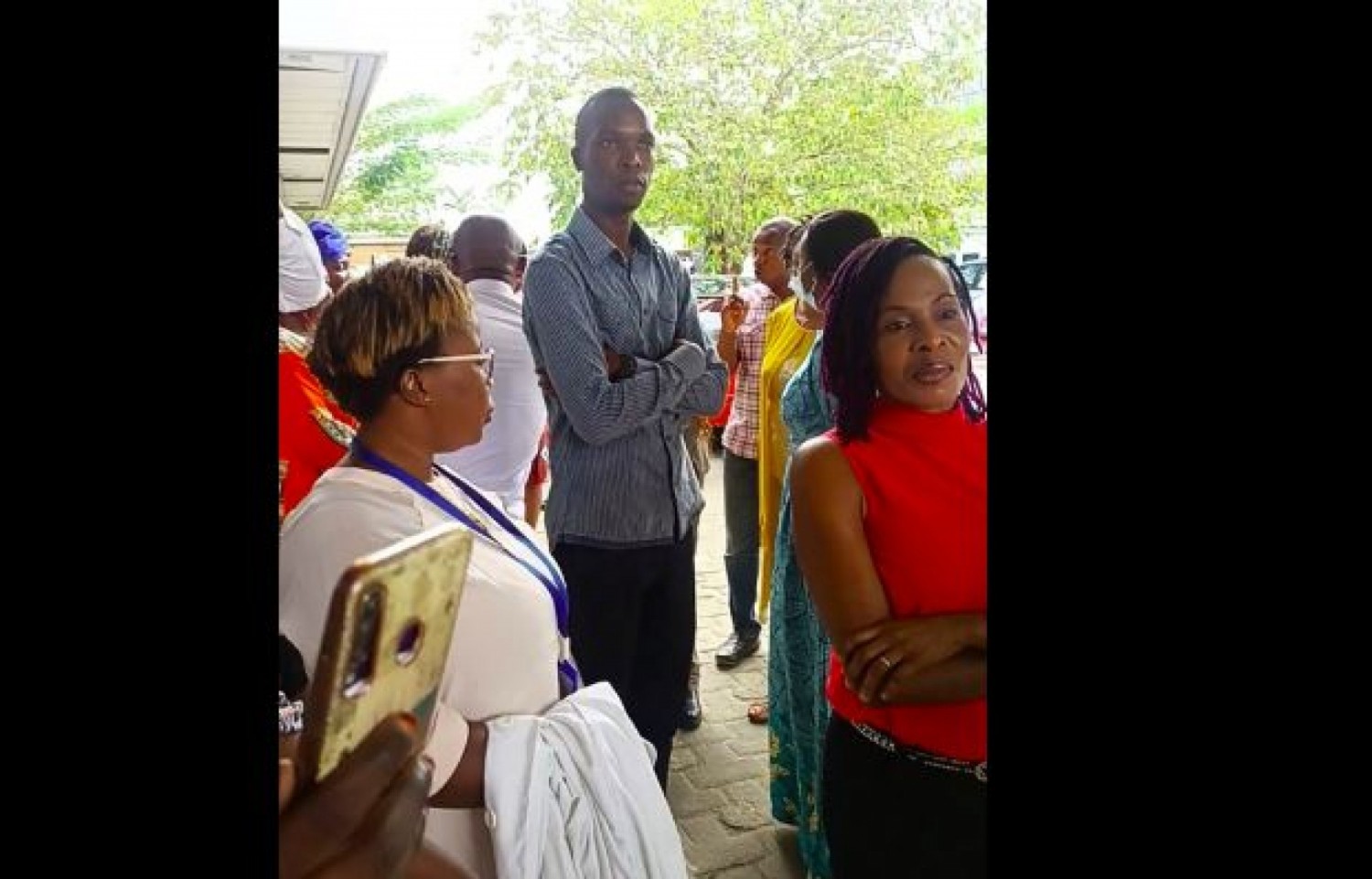 Côte d'Ivoire : CHU de Cocody, 02 agents interpellés dans une affaire de mauvaise gestion, mécontents, leurs camarades arrêtent le travail et exigent le départ du DG