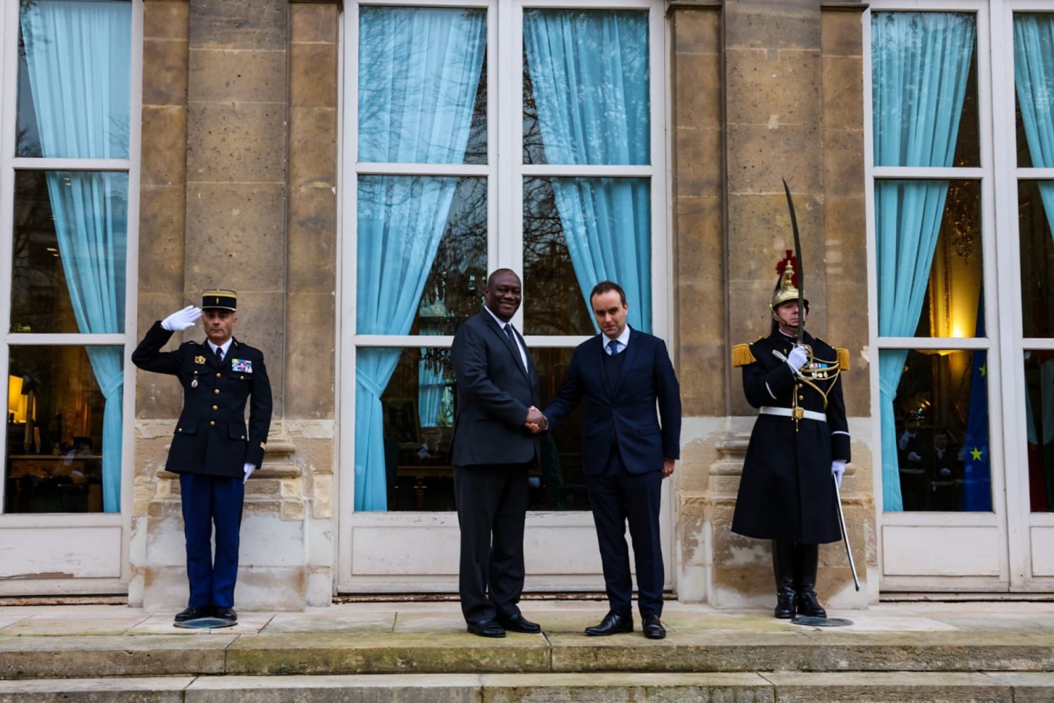 Côte d'Ivoire-France : Coopération militaire et terrorisme au menu des échanges à Paris entre  Téné Birahima et  Sébastien Lecornu
